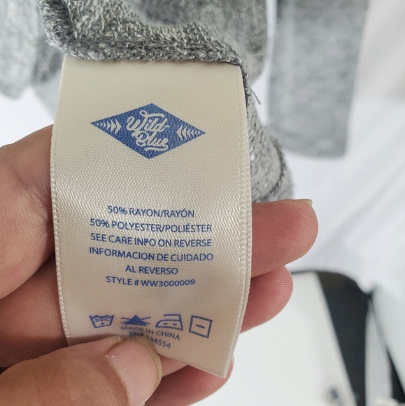 Wild Blue XS Gray lightweight sweater - Picture 4 of 5